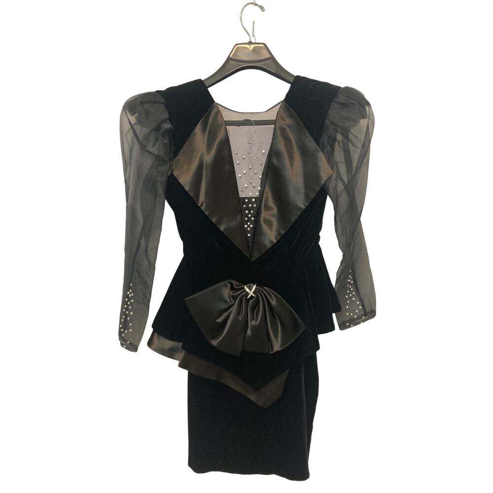 Vintage 80’s Karen Okada for David Howard Velvet Black Sequin Bow Skirt Suit 10